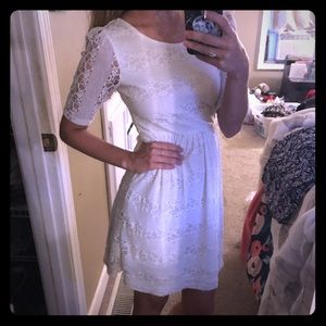 White lace 1/2 sleeve dress